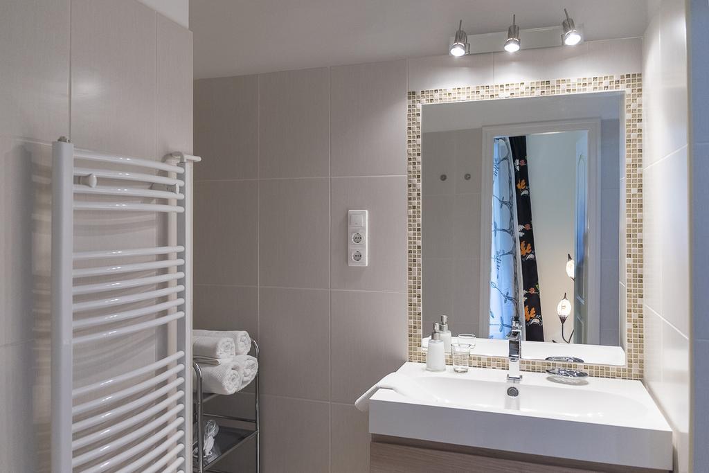 Standard Apartment By Hi5-Liszt Ferenc Square Budapeste Exterior foto